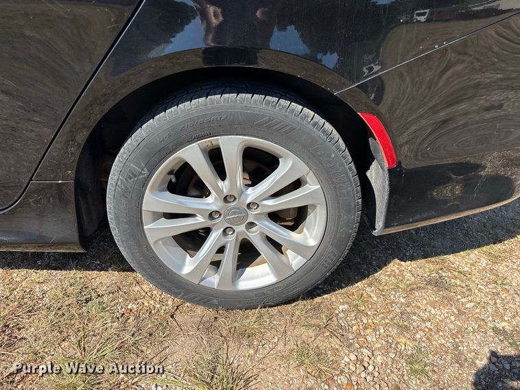 image for item FG0613 2016 Chrysler  200 