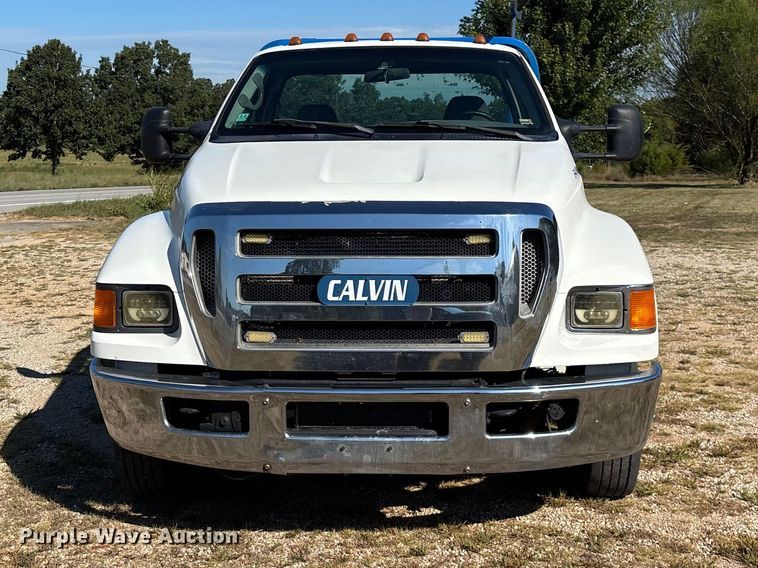 image for item FG0614 2008 Ford  F650 Super Duty XLT Pro Loader rollback truck