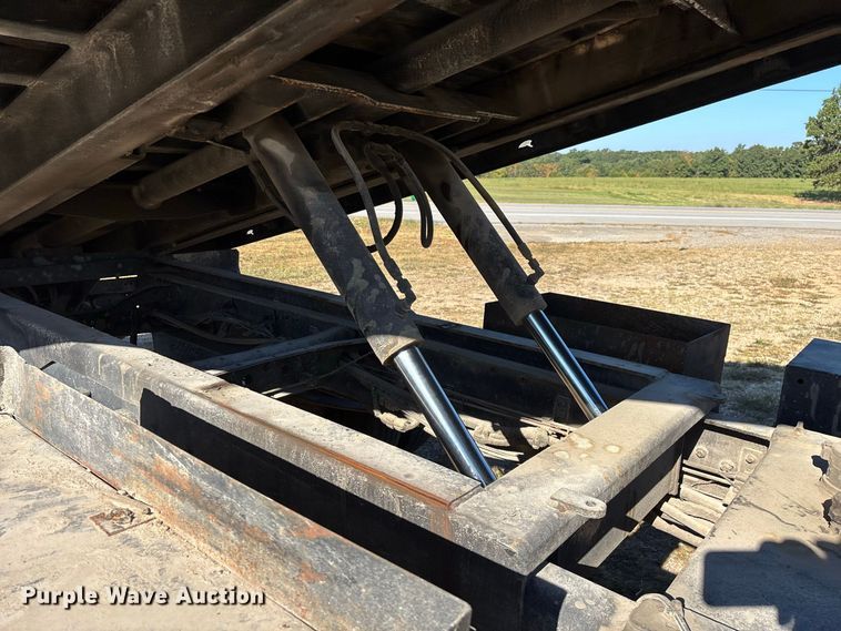 image for item FG0614 2008 Ford  F650 Super Duty XLT Pro Loader rollback truck
