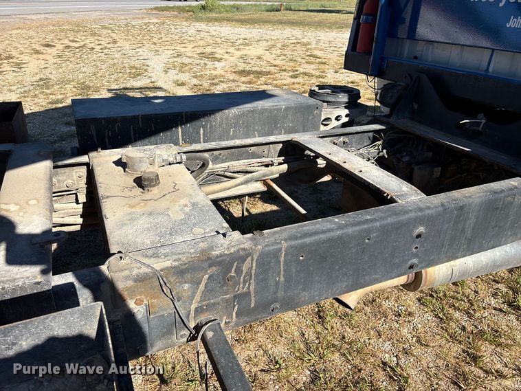 image for item FG0614 2008 Ford  F650 Super Duty XLT Pro Loader rollback truck