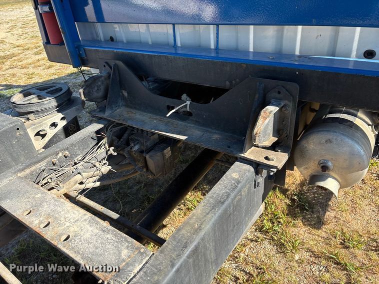 image for item FG0614 2008 Ford  F650 Super Duty XLT Pro Loader rollback truck