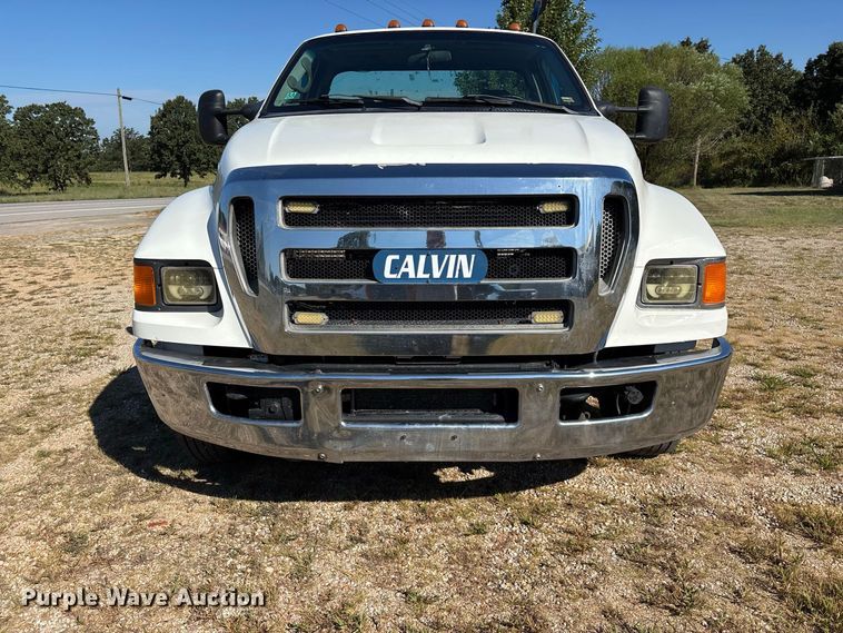 image for item FG0614 2008 Ford  F650 Super Duty XLT Pro Loader rollback truck