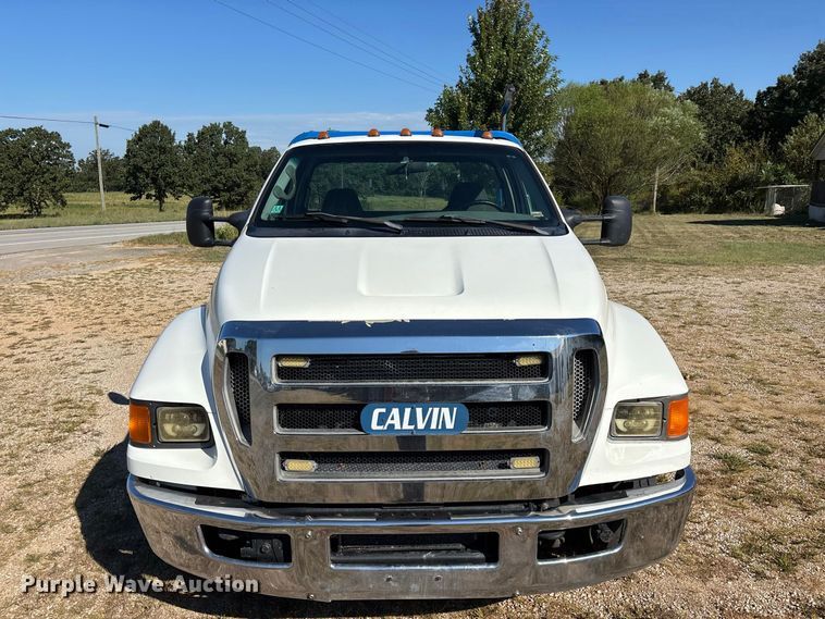 image for item FG0614 2008 Ford  F650 Super Duty XLT Pro Loader rollback truck