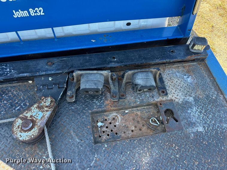 image for item FG0614 2008 Ford  F650 Super Duty XLT Pro Loader rollback truck