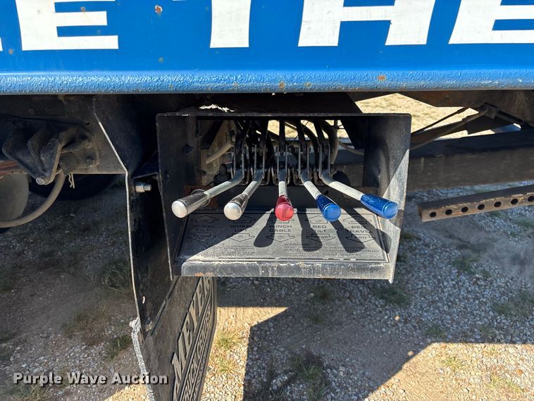 image for item FG0614 2008 Ford  F650 Super Duty XLT Pro Loader rollback truck