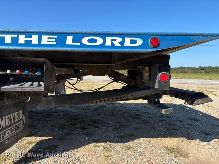 image for item FG0614 2008 Ford  F650 Super Duty XLT Pro Loader rollback truck