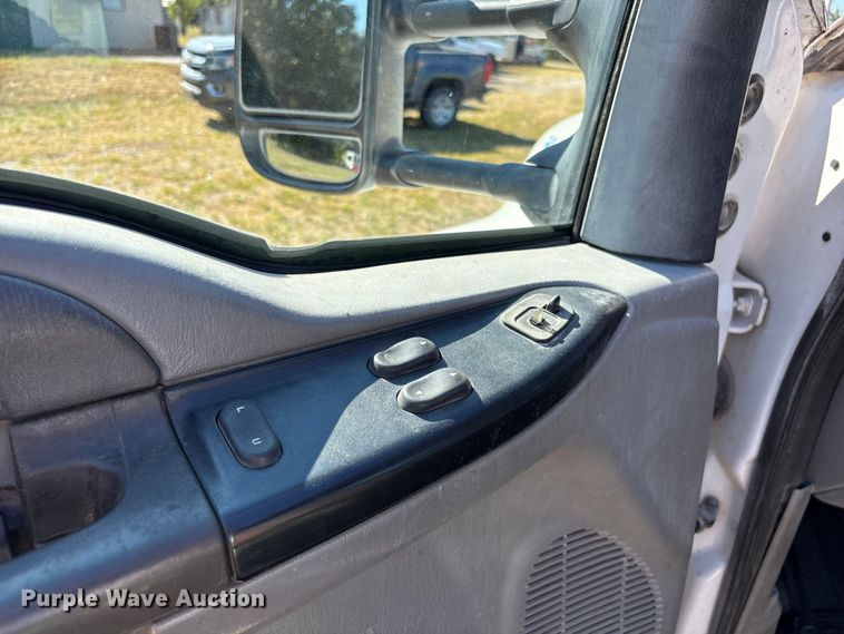 image for item FG0614 2008 Ford  F650 Super Duty XLT Pro Loader rollback truck