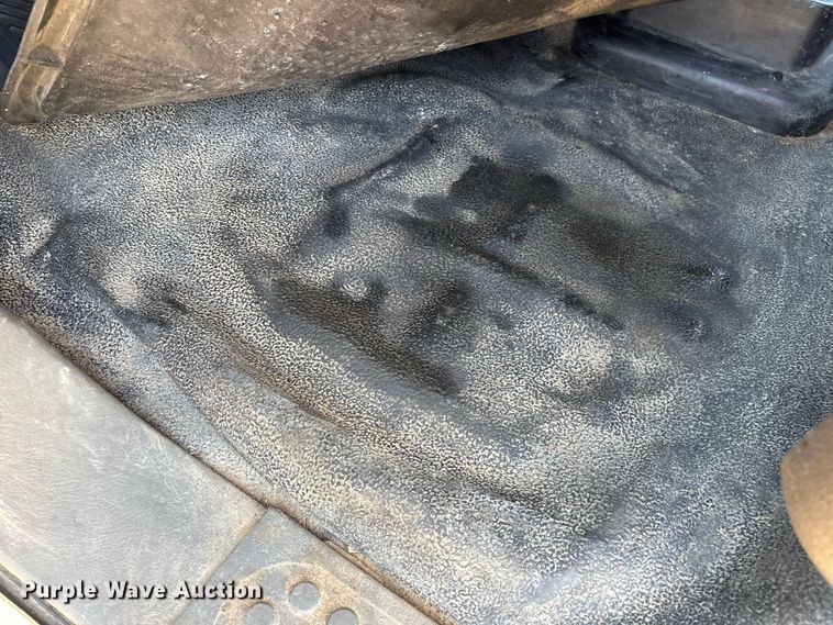 image for item FG0614 2008 Ford  F650 Super Duty XLT Pro Loader rollback truck