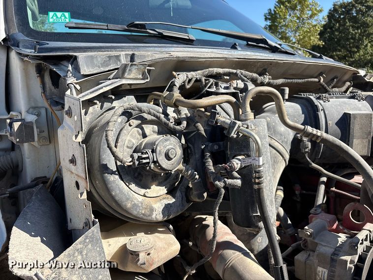 image for item FG0614 2008 Ford  F650 Super Duty XLT Pro Loader rollback truck