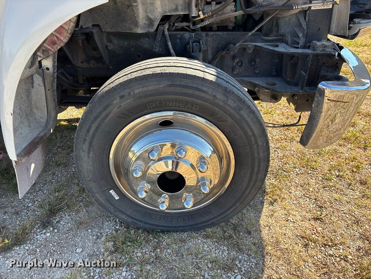 image for item FG0614 2008 Ford  F650 Super Duty XLT Pro Loader rollback truck