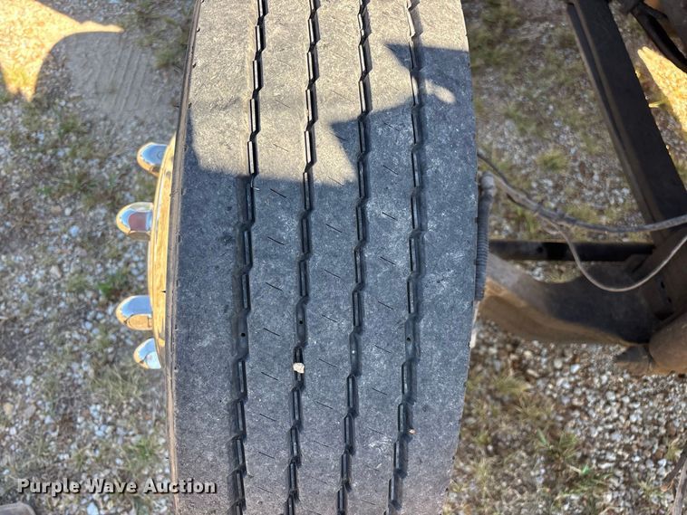 image for item FG0614 2008 Ford  F650 Super Duty XLT Pro Loader rollback truck