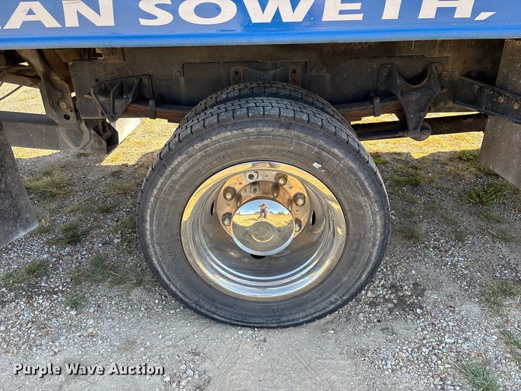 image for item FG0614 2008 Ford  F650 Super Duty XLT Pro Loader rollback truck