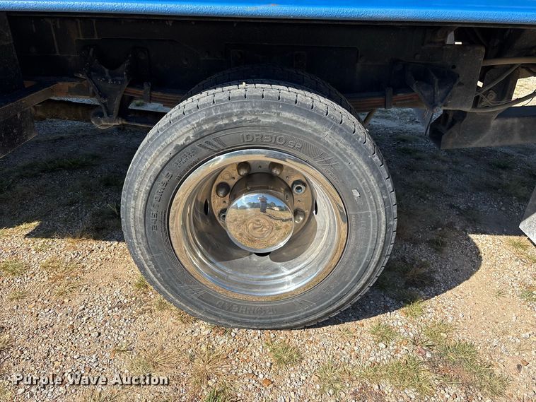 image for item FG0614 2008 Ford  F650 Super Duty XLT Pro Loader rollback truck