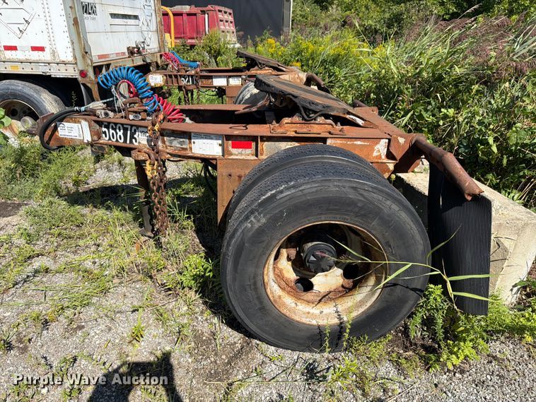 image for item FG3011 1987 Fruehauf Trailer Corporation dolly