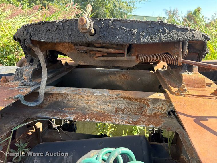 image for item FG3011 1987 Fruehauf Trailer Corporation dolly