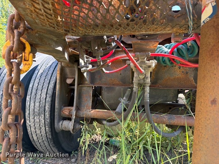 image for item FG3011 1987 Fruehauf Trailer Corporation dolly