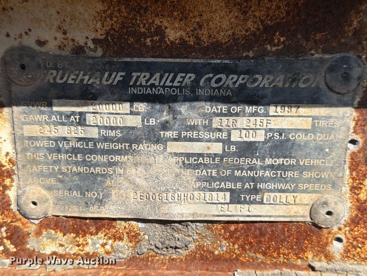 image for item FG3011 1987 Fruehauf Trailer Corporation dolly