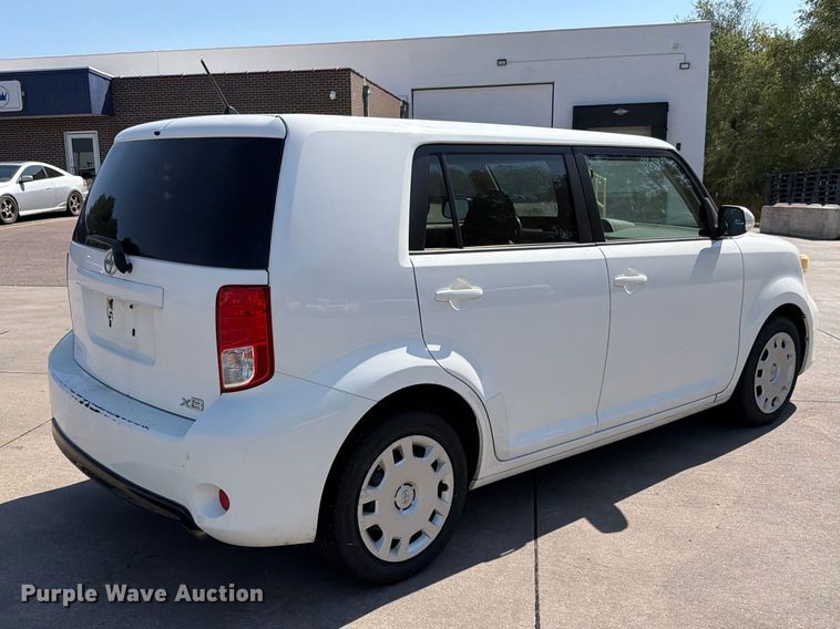 image for item FH6350 2015 Toyota Scion  