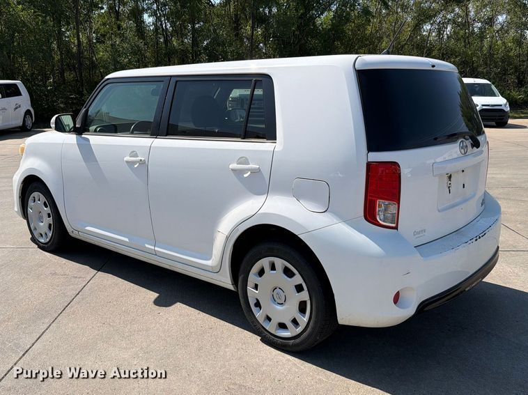 image for item FH6350 2015 Toyota Scion  