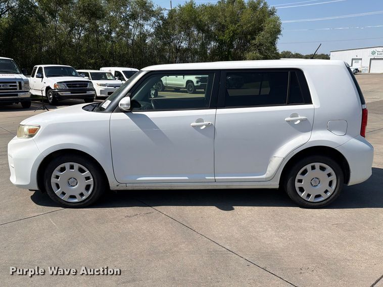 image for item FH6350 2015 Toyota Scion  