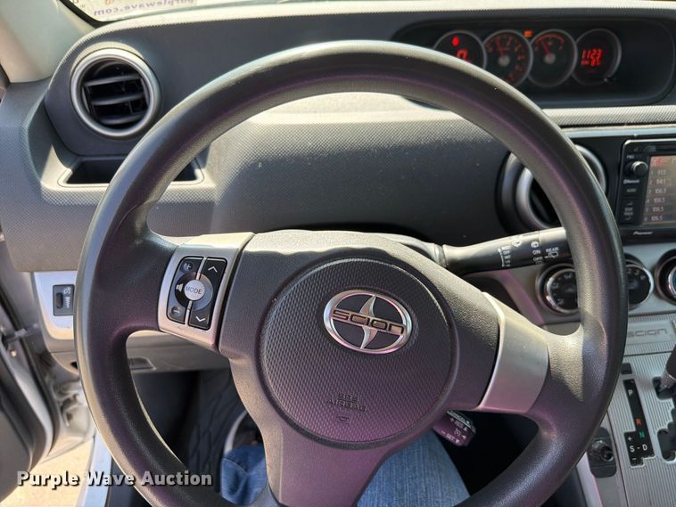 image for item FH6350 2015 Toyota Scion  