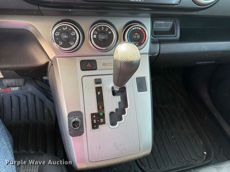 image for item FH6350 2015 Toyota Scion  