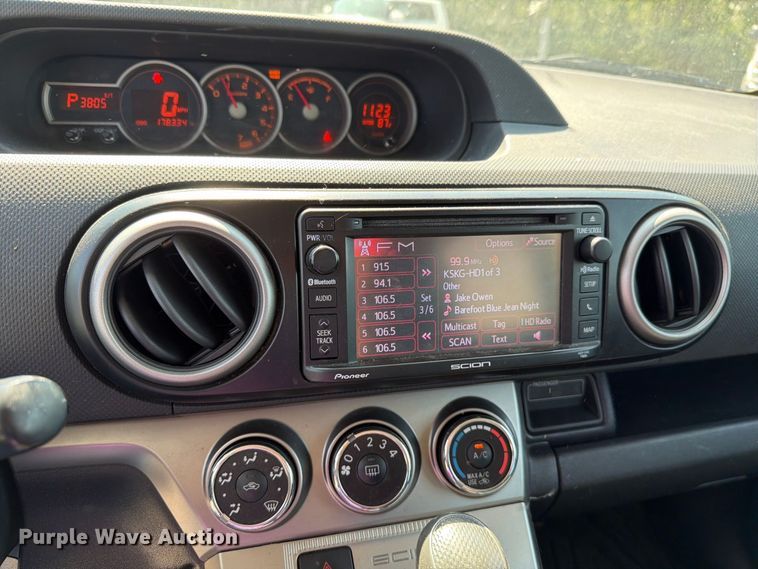 image for item FH6350 2015 Toyota Scion  