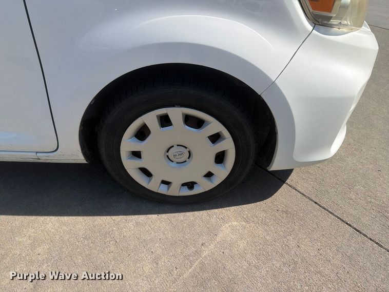 image for item FH6350 2015 Toyota Scion  