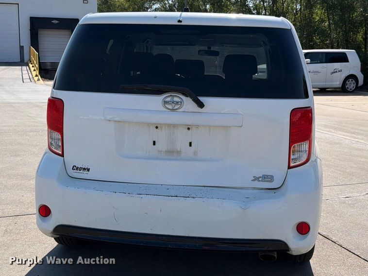 image for item FH6351 2014 Toyota Scion 