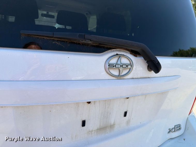image for item FH6351 2014 Toyota Scion 