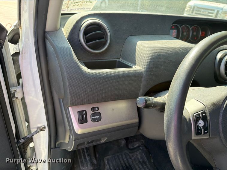 image for item FH6351 2014 Toyota Scion 