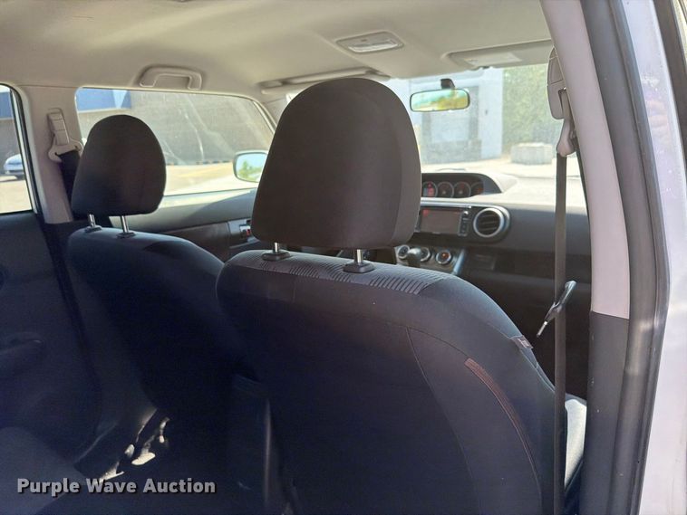 image for item FH6351 2014 Toyota Scion 