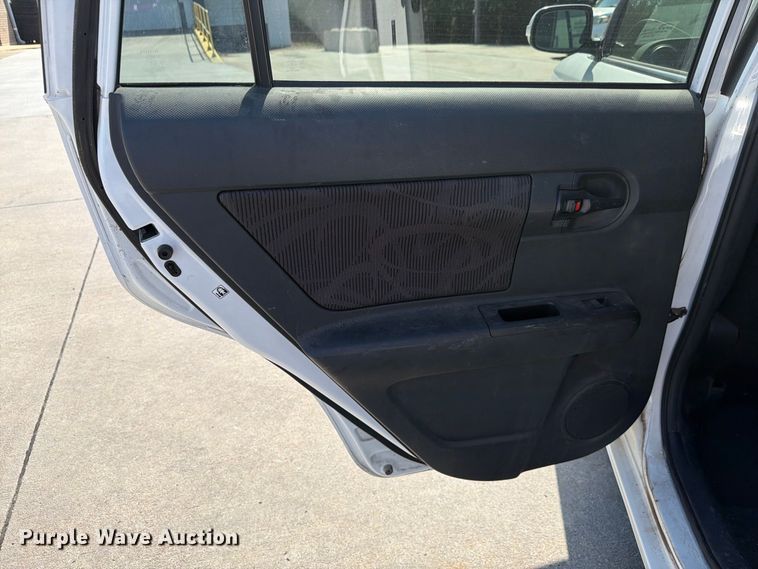 image for item FH6351 2014 Toyota Scion 