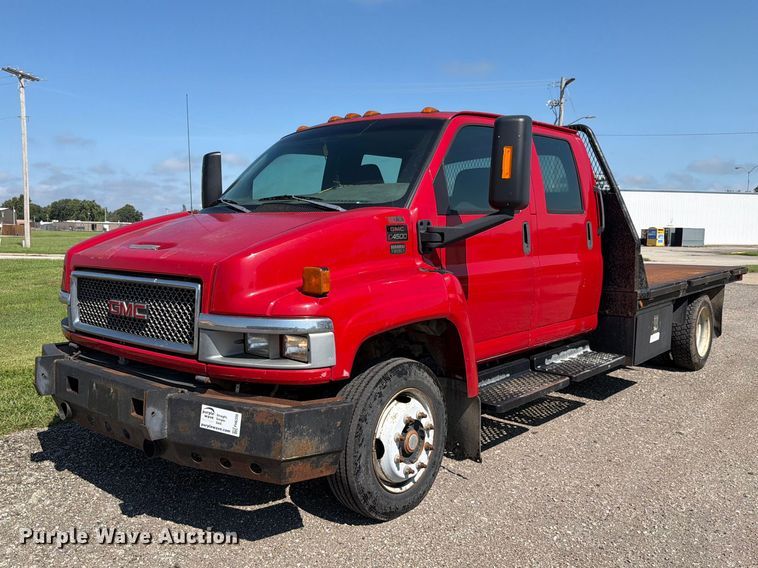image for item FH6356 2004 GMC C4500 Crew Cab flatbed truck