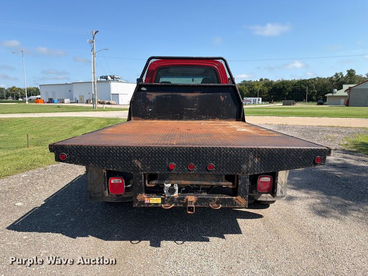 image for item FH6356 2004 GMC C4500 Crew Cab flatbed truck