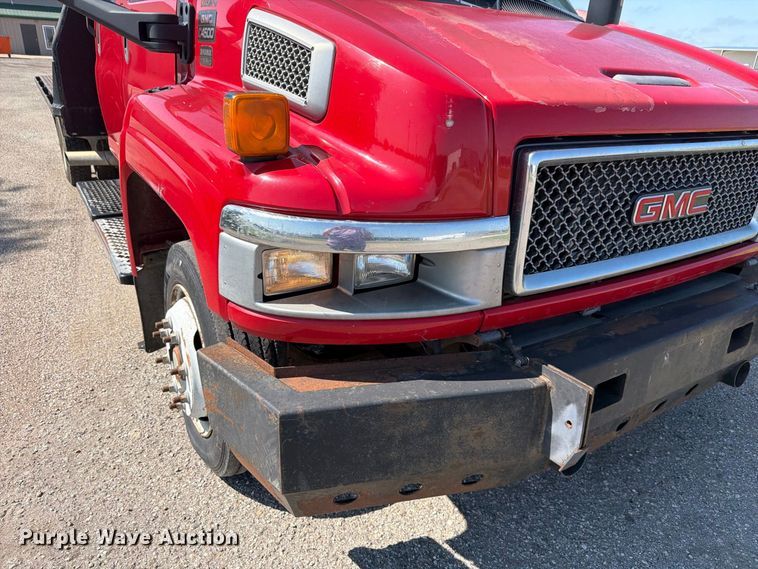 image for item FH6356 2004 GMC C4500 Crew Cab flatbed truck