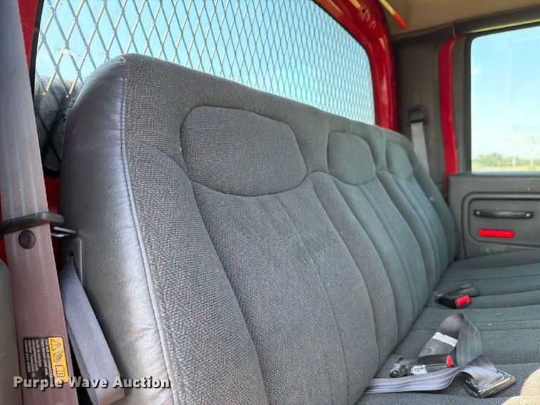 image for item FH6356 2004 GMC C4500 Crew Cab flatbed truck