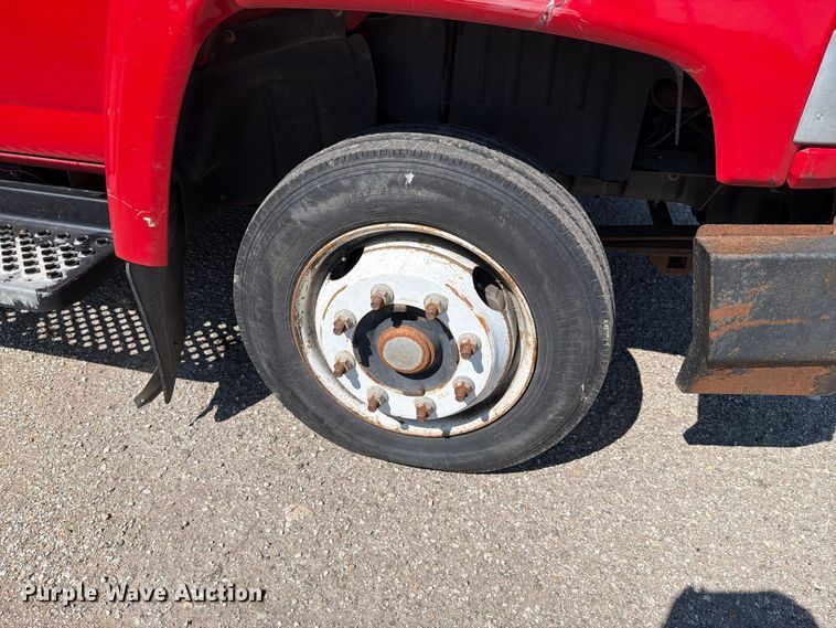 image for item FH6356 2004 GMC C4500 Crew Cab flatbed truck