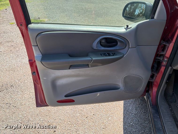 image for item FH6357 2003 Chevrolet Trailblazer SUV