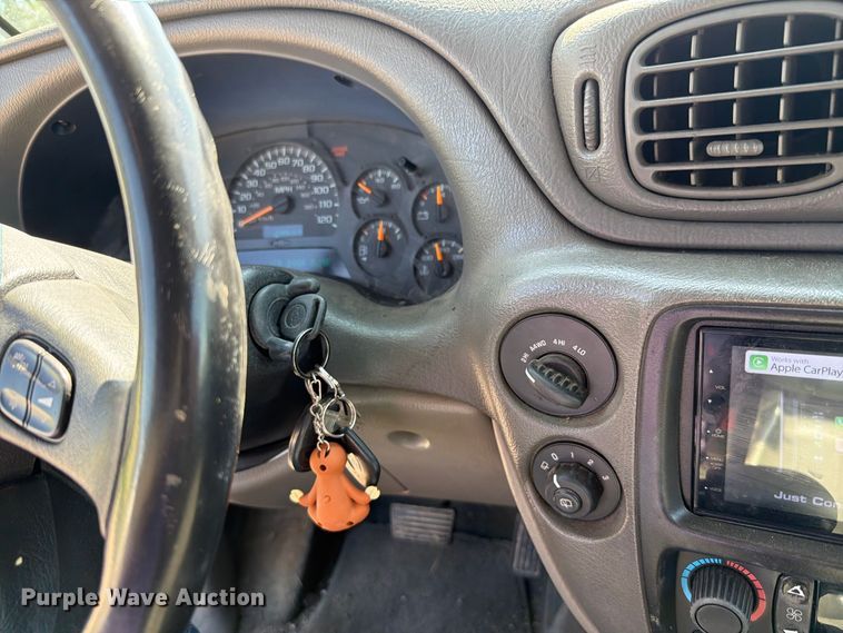 image for item FH6357 2003 Chevrolet Trailblazer SUV
