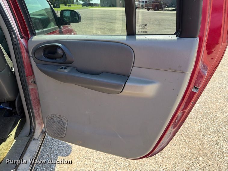 image for item FH6357 2003 Chevrolet Trailblazer SUV