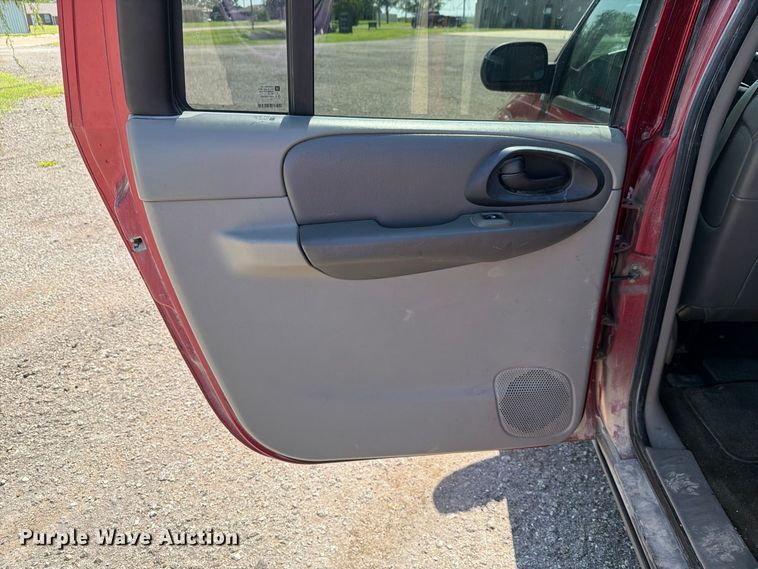 image for item FH6357 2003 Chevrolet Trailblazer SUV