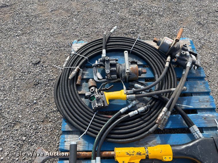 image for item FI0358 Hydraulic tools