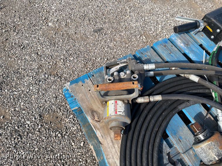image for item FI0358 Hydraulic tools
