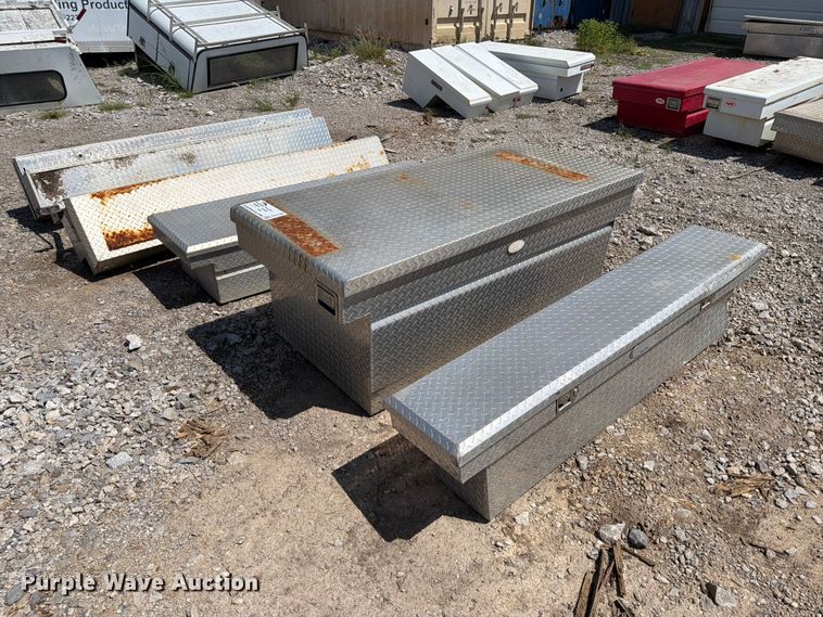 image for item FI0359 (5) toolboxes