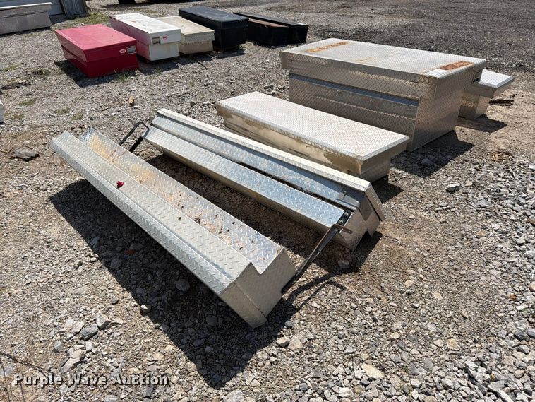 image for item FI0359 (5) toolboxes