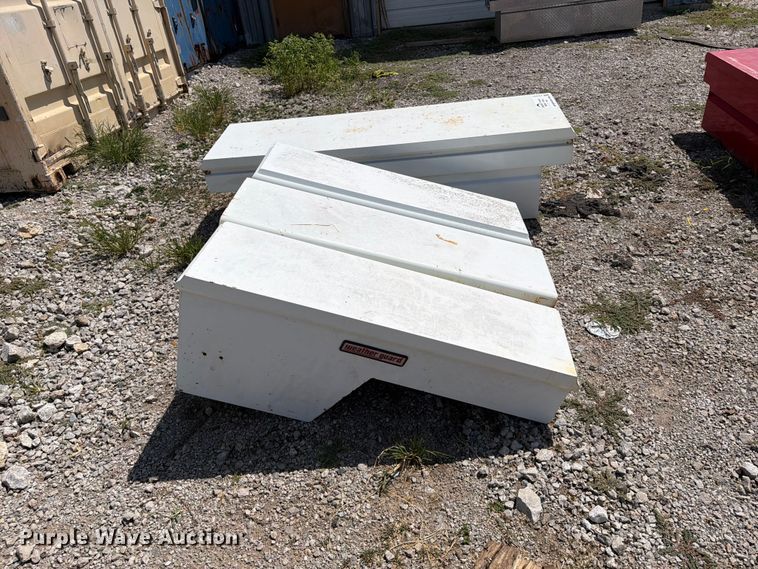 image for item FI0360 (4) toolboxes