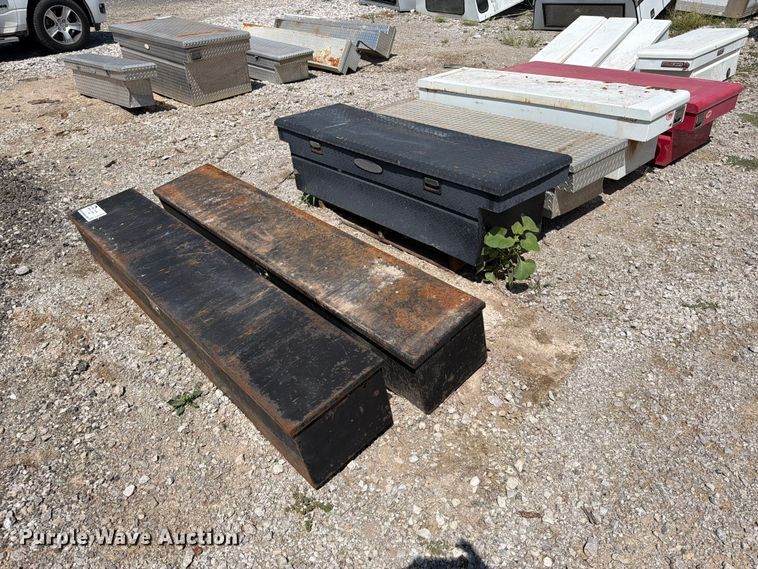 (6) toolboxes