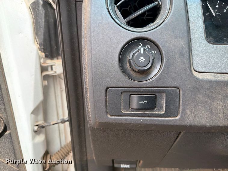 image for item FI0370 2012 Ford F150 pickup truck
