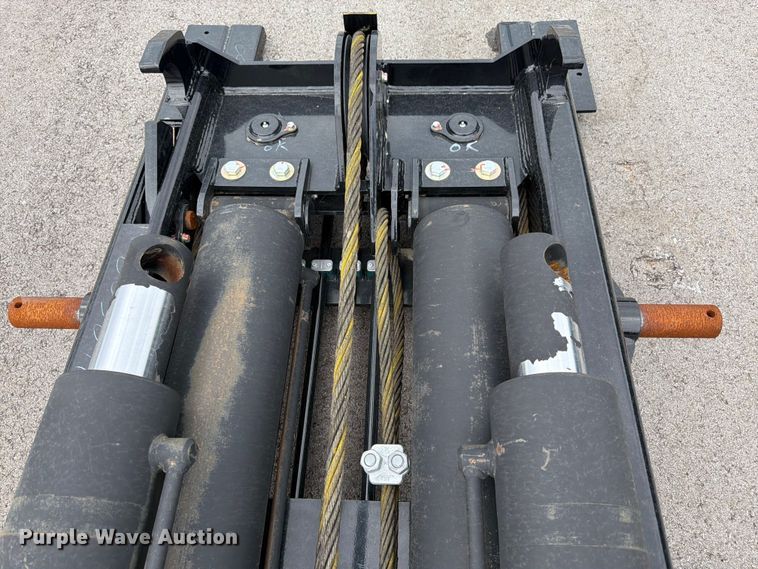 image for item FK3264 Load King 60K roll off bed hoist
